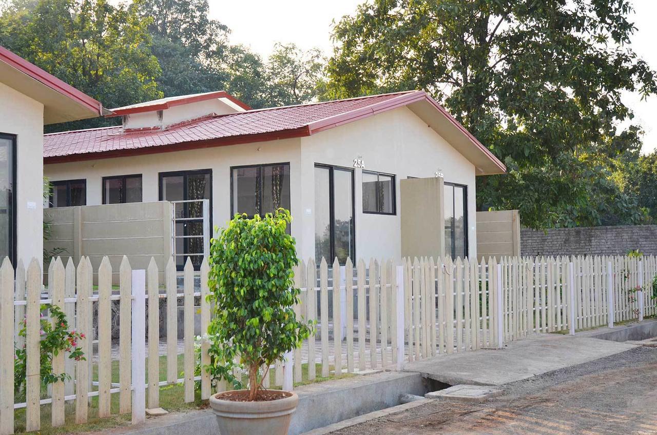 Sparsh Resort & Chalet Kalamb  Exterior photo